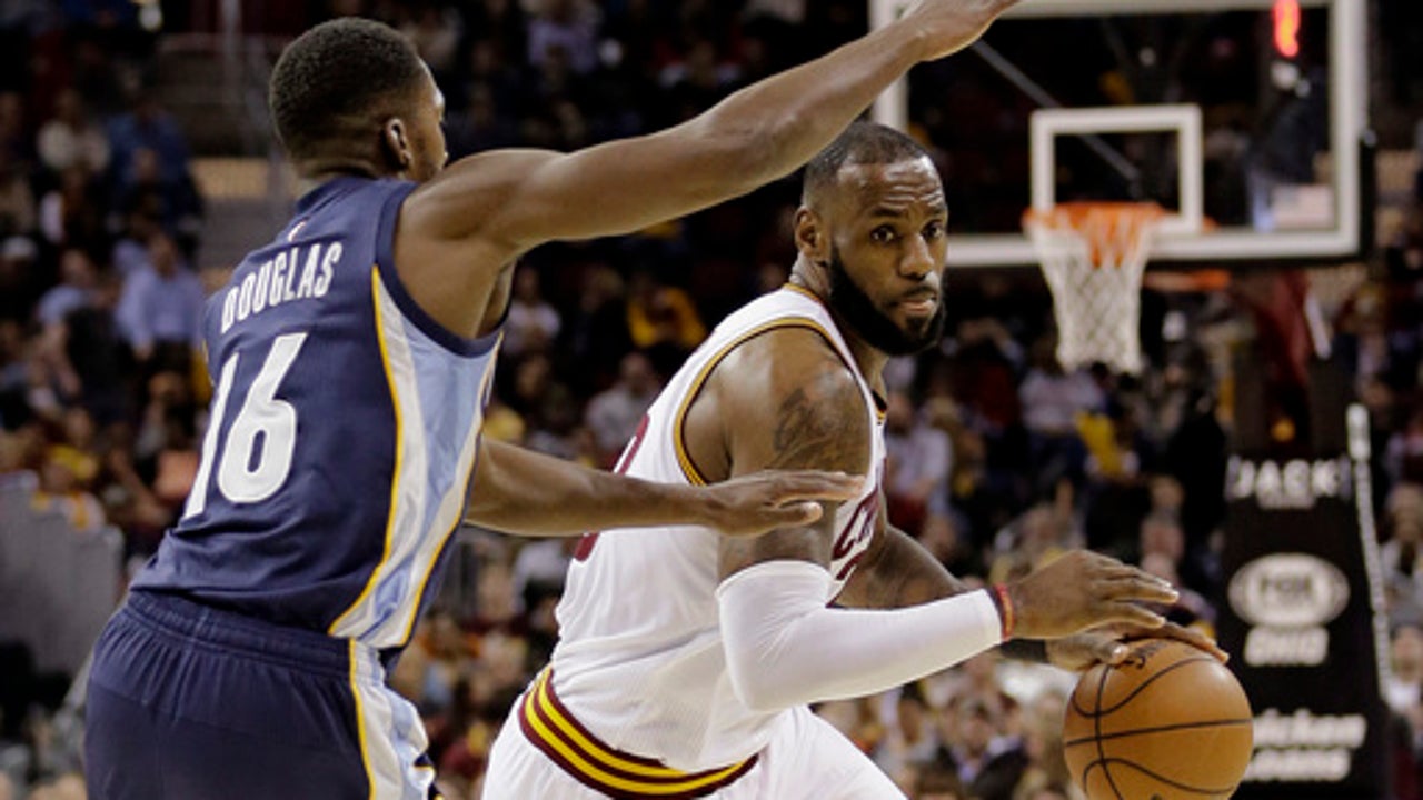 Cavs top Grizzlies; will rest 'Big 3' in rematch Wednesday (Dec 13, 2016)